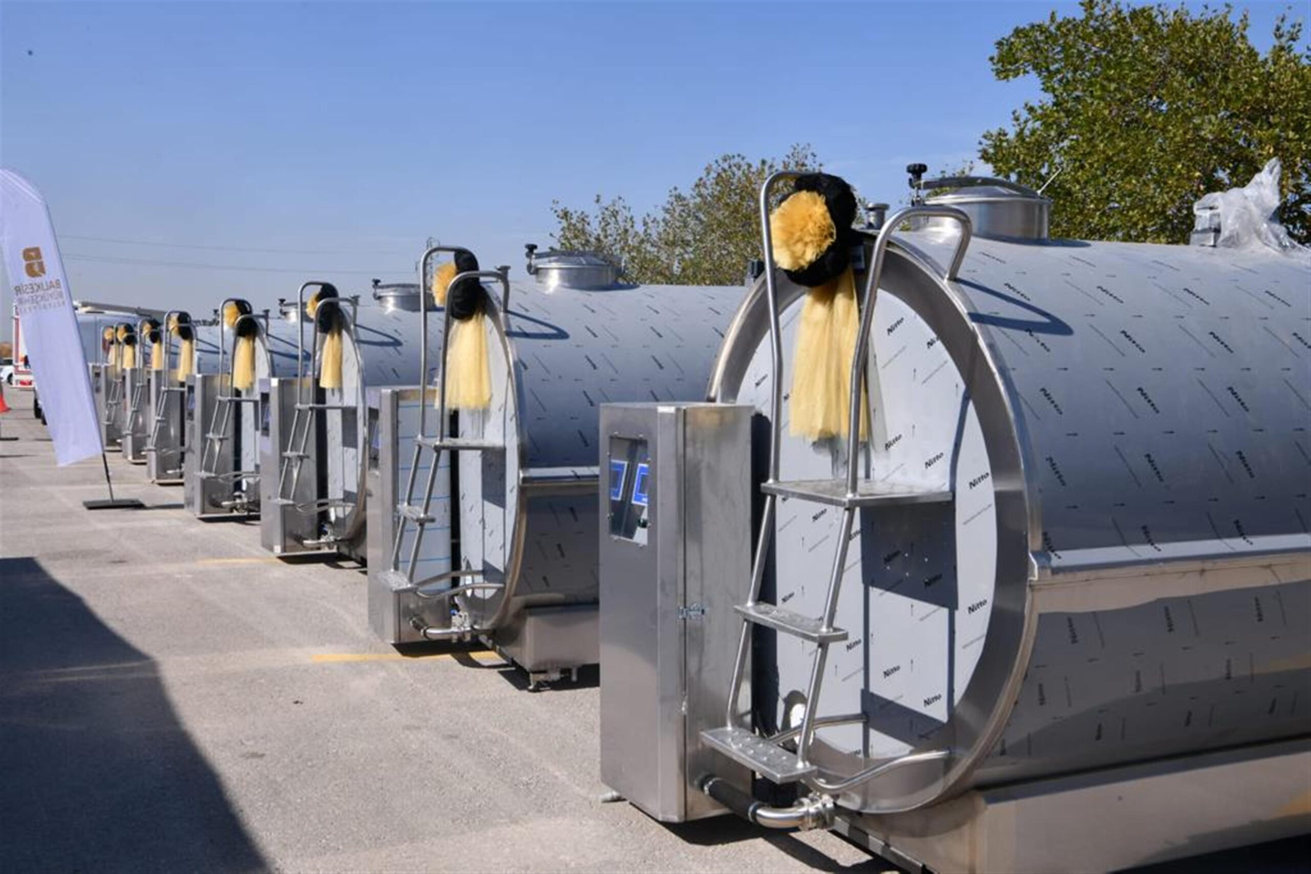 Büyükşehir’den Üreticilere Süt Soğutma Tankı Desteği.