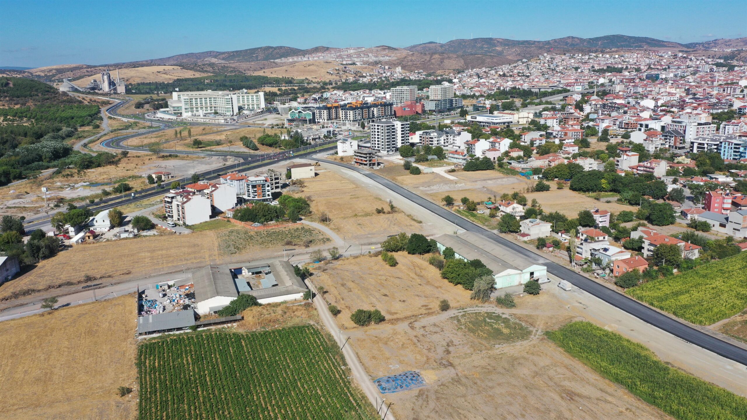 Balıkesir Büyükşehir Belediyesi, OSB yolu çalışmalarına devam ediyor