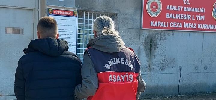 Balıkesir’de Aranan Şahıs Yakalandı