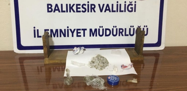 GÖNEN POLİSİNDEN UYUŞTURUCU OPERASYONU