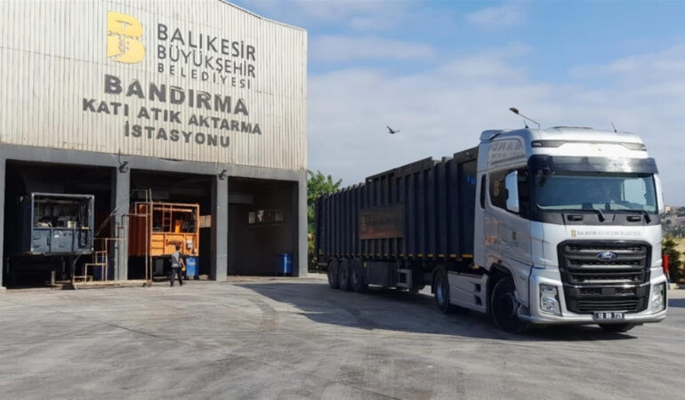 Büyükşehir 15 Bin Tonun Üzerinde Atığı Bertaraf Etti