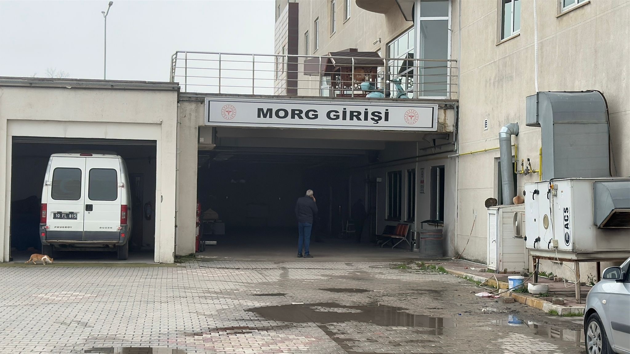 GÖNEN'DE ŞÜPHELİ ÖLÜM: ÜNİVERSİTE ÖĞRENCİSİ MELEK PEKKARA HAYATINI KAYBETTİ