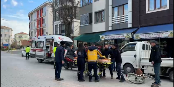 Gönen’de Motosiklet ve Bisiklet Çarpıştı: 1 Yaralı