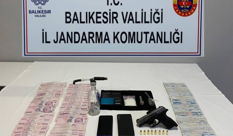 Balıkesir’de Kaçakçılık ve Uyuşturucu Operasyonu: 33 Şüpheli Yakalandı