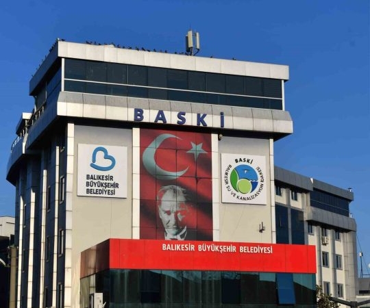 BASKİ’den “Denize atık su deşarjı” iddialarına yanıt: “23 yıllık ihmal neden oldu”