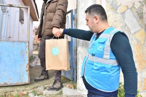 BALIKESİR’DE BESLENME ÇANTALARI BÜYÜKŞEHİR DESTEĞİYLE DOLUYOR BÜYÜKŞEHİR’DEN ÖĞRENCİLERE BESLENME DESTEĞİ DEVAM EDİYOR