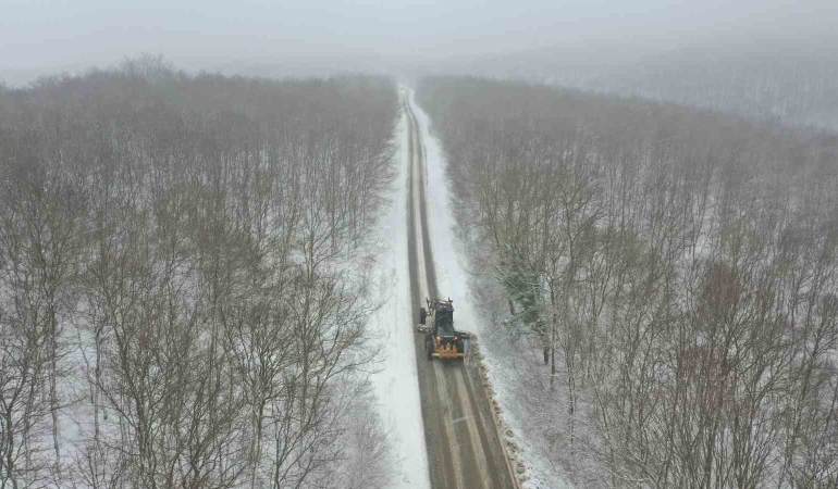 Balıkesir Büyükşehir’den kar nöbeti