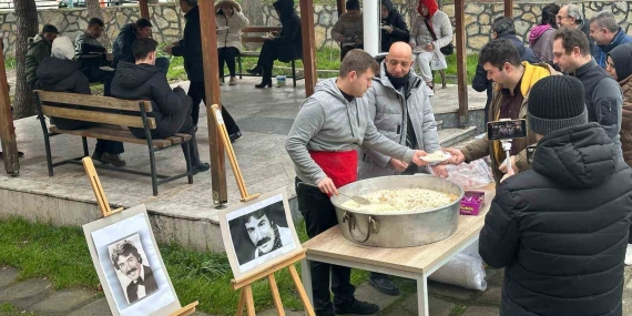 Balıkesir’de sanatçı Ferdi Tayfur için pilav hayrı