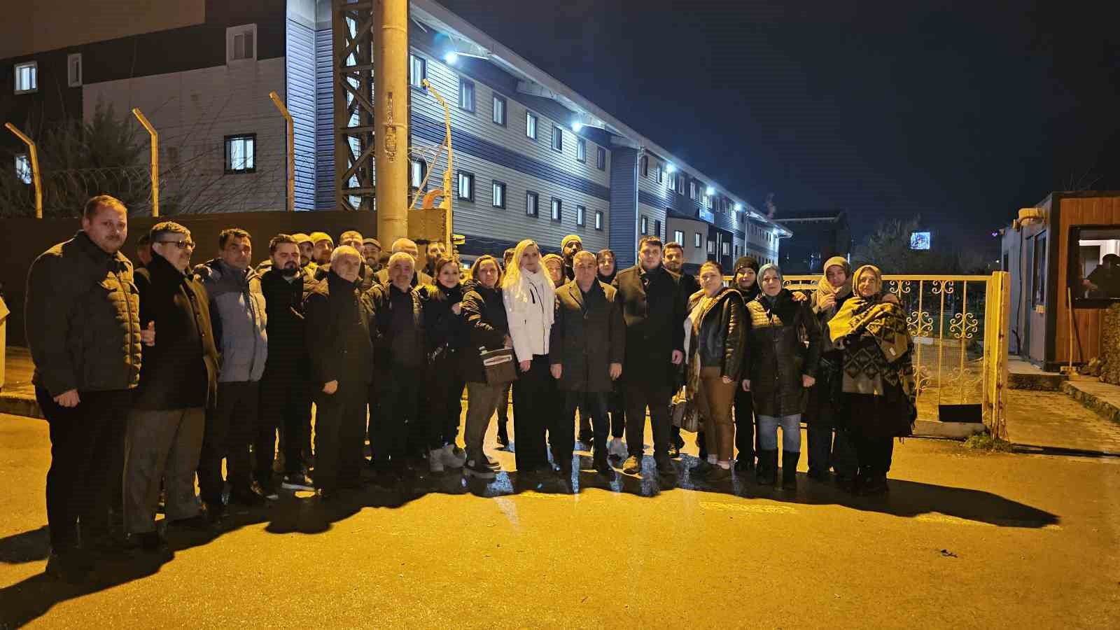 AK PARTİ BANDIRMA İLÇE BAŞKANI KARLAHAN'DAN CHP'YE KYK YURDU CEVABI