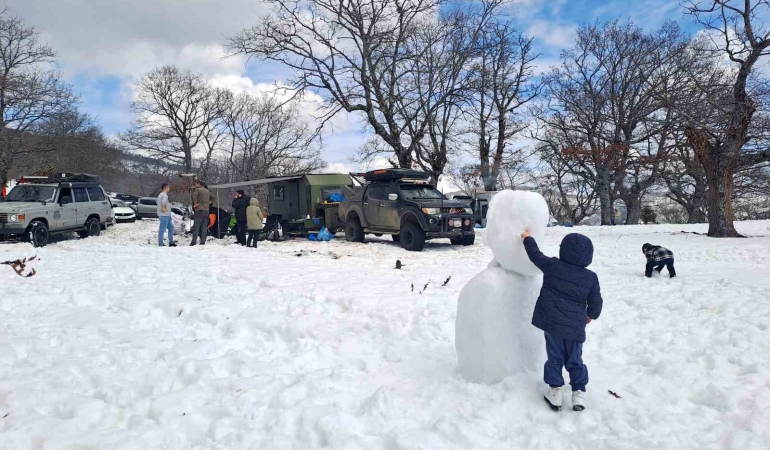 Şehre kar yağmayınca, onlar kara gitti