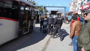 BALIKESİR’DE DOLMUŞTA FENALAŞAN YAŞLI ADAM HAYATINI KAYBETTİ