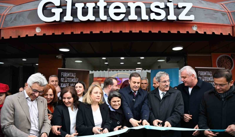 Başkan Akın, Balıkesir’in ilk ve tek ’Glütensiz Kafe Market’ini açtı
