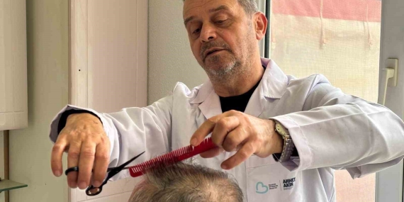 Balıkesir Büyükşehirden “Evde Ücretsiz Berber Hizmeti”