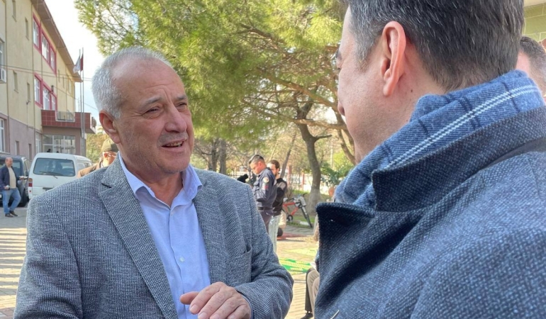 AK Parti Gönen Teşkilatı Kahvehane Ziyaretlerinde Vatandaşlarla Buluştu