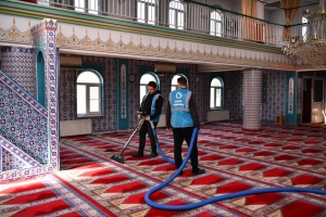 Balikesirde-camiler-Ramazana-hazirlaniyor-4