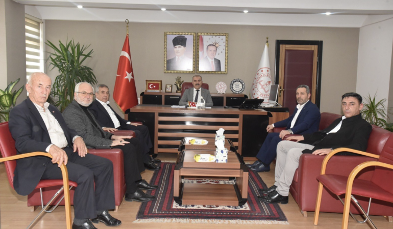 AK Parti Bandırma ve Erdek İlçe Başkanlarından Milli Eğitim Müdürü’ne Ziyaret