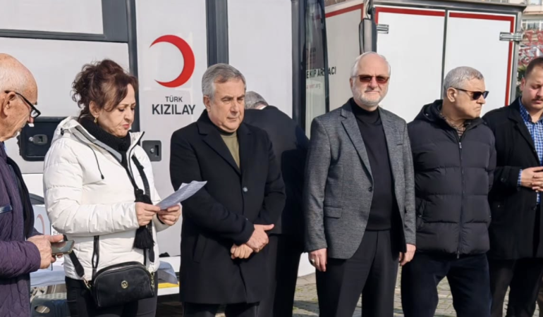 AK Parti Bandırma’dan Dünya Kanser Günü’nde Farkındalık Etkinliği