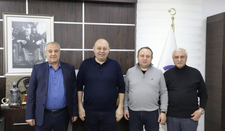 AK Parti Gönen İlçe Teşkilatından Başkan Palaz’a Geçmiş Olsun Ziyareti