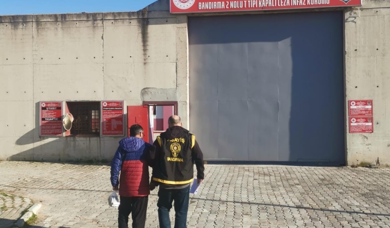 Bandırma’da 21 yıl hapis cezası bulunan firari yakalandı