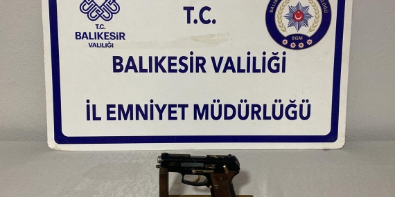 Balıkesir’de CHP aracına silahlı saldırı: Şüpheli yakalandı