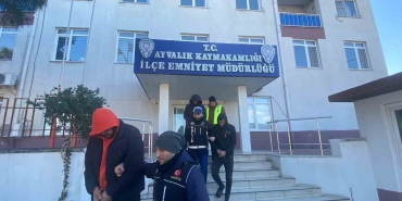 AYVALIK'TA UYUŞTURUCU SATICILARINA GEÇİT YOK