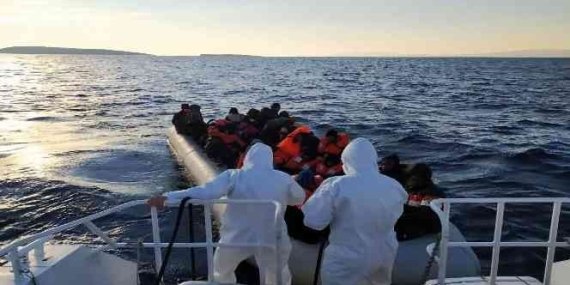 Balıkesir’de Göçmen Kaçakçılığına Geçit Yok: 35 Düzensiz Göçmen Yakalandı