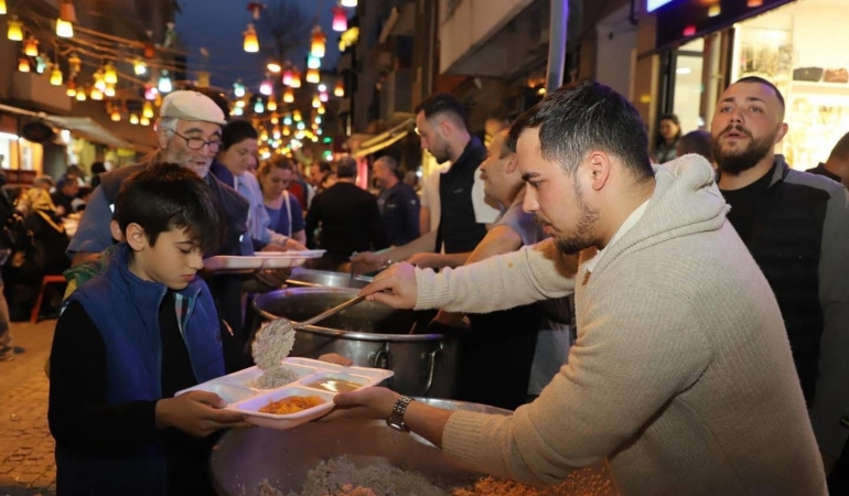 CHP Gönen Gençlik Kolları’ndan Birlik ve Dayanışma İftarı