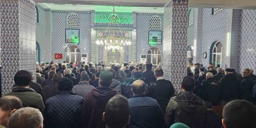 BANDIRMA'DA İLK TERAVİH NAMAZI KILINDI