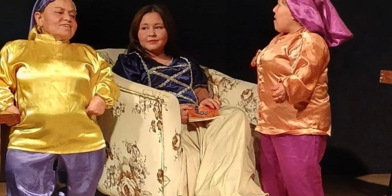 Ayvalık’ta “Teknoloji Prensesi” beğeniyle izlendi