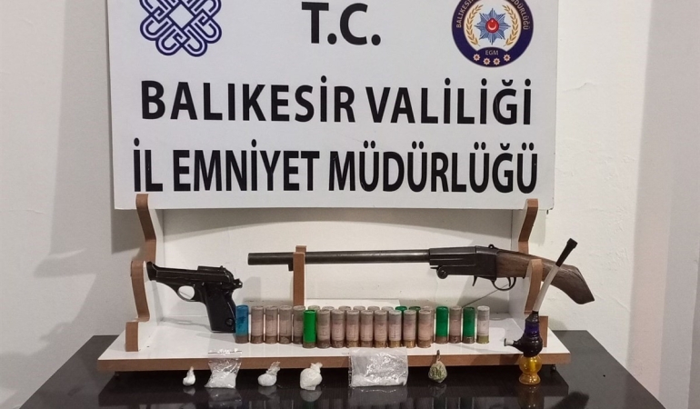 Balıkesir’de cinayet ve uyuşturucu suçlarından aranan şahıs yakalandı