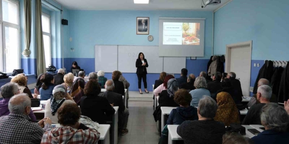 60 yaş üzeri öğrencilerin ilk ders heyecanı