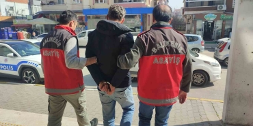 POLİS ADETA İĞNE İLE KUYU KAZARAK KATİL ZANLISINI İSTANBUL'DA YAKALADI BALIKESİR’DE PARKTA BIÇAKLANARAK ÖLDÜRÜLEN ŞAHSIN KATİL ZANLISI YAKALANDI