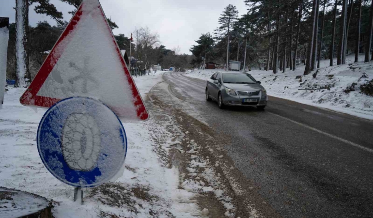 Kazdağları’nda kar yağışı etkili oldu