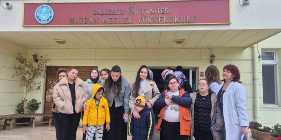 Down sendromlu çocuklar Havran Meslek Yüksekokulu’nda ağırlandı
