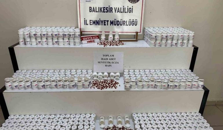 Edremit’te zehir tacirlerine darbe