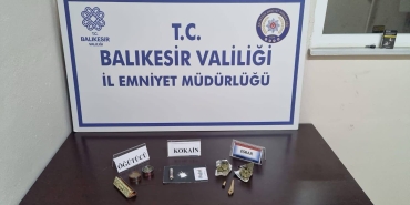 ERDEK'TE UYUŞTURUCU OPERASYONU: 2 ŞÜPHELİ GÖZALTINA ALINDI