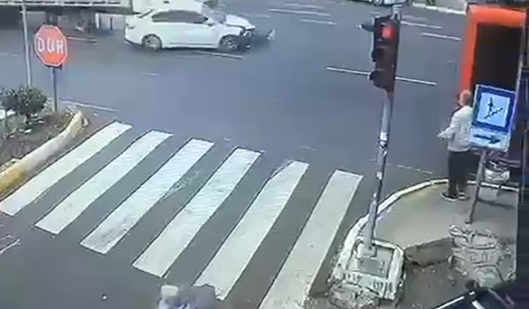 Balıkesir’de zincirleme trafik kazası: 1 yaralı