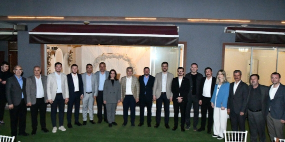 AK Parti Gönen İlçe Başkanı Zekeriyya Dağlı, İftar Programında Vatandaşlarla Buluştu