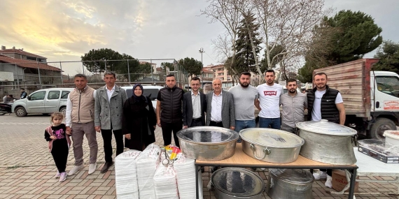 AK Parti Gönen İlçe Başkanı Zekeriyya Dağlı, Mahallelerdeki İftar Programlarına Katıldı