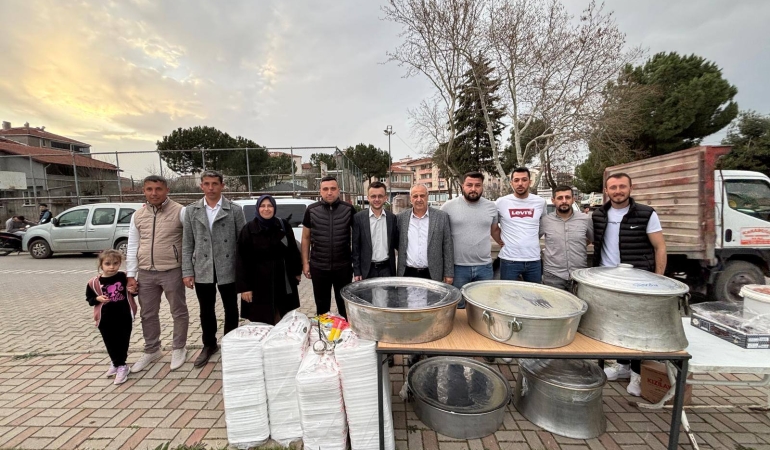 AK Parti Gönen İlçe Başkanı Zekeriyya Dağlı, Mahallelerdeki İftar Programlarına Katıldı