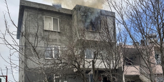 Bandırma’da ev yangını kontrol altına alındı