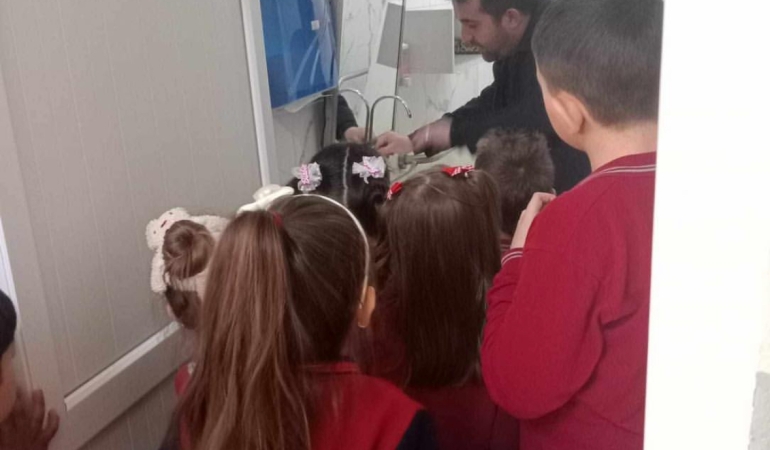 Gönen’de Örnek Uygulama: Mehmet Ahmet Genç İlkokulu’nda Öğrencilere Arıtılmış Su İmkânı