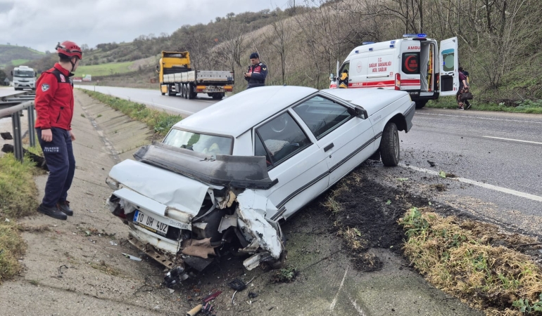 Susurluk’ta tek taraflı trafik kazası: 2 Kişi yaralandı