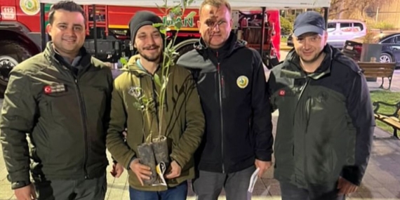 Gönen’de 3 Bin Fidan Vatandaşlara Dağıtıldı