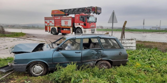Gönen-Bandırma karayolunda tek taraflı trafik kazası: 1 Yaralı