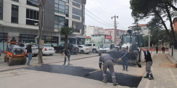 Gönen’in Yolları İyileştiriliyor