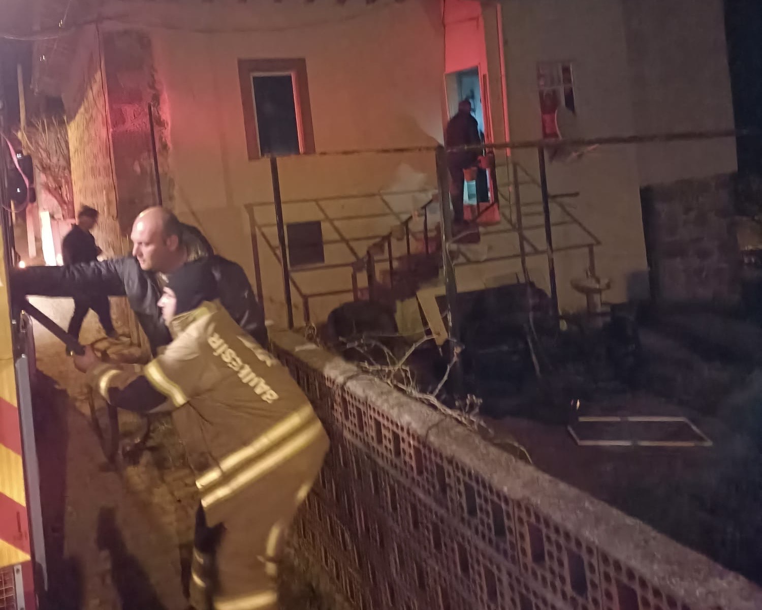 f6eefab8-1550-44ba-9c7a-1993ad585863