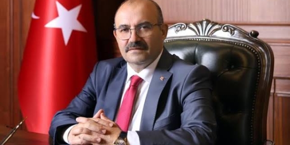 Vali Ustaoğlu’ndan Kadir Gecesi Mesajı