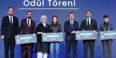 BANDIRMALI ÖĞRENCİ TÜRKİYE BİRİNCİSİ OLDU