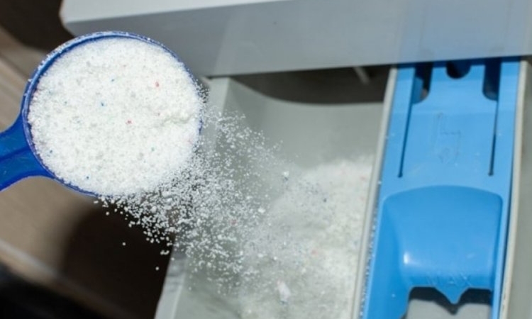 Pahalı olmasına kanmayın! Ünlü deterjan sınıfta kaldı…